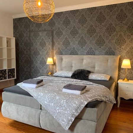 Boutique Apartment Villa Landenberger Outlet Metzingen P12E Buitenkant foto